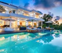 Вилла KaliBali, Бассейн на закате