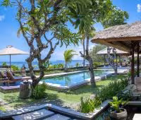 Вилла Cemara, Бассейн и океан